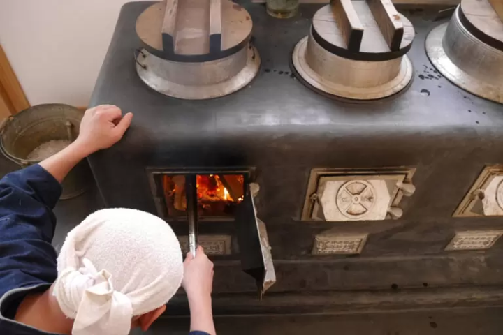 在被自然包围的出石坐禅体验