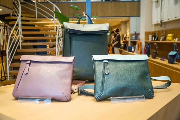 A Major Bag Production Hub: Enjoying Artisan Craftsmanship on "Kaban Street" in Toyooka
