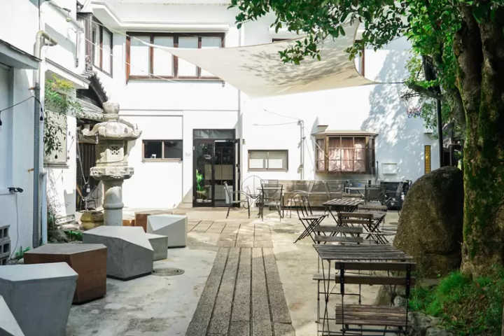 A Major Bag Production Hub: Enjoying Artisan Craftsmanship on "Kaban Street" in Toyooka