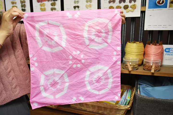 完成品がこちら。鮮やかでとってもきれいに染め上がりました。 