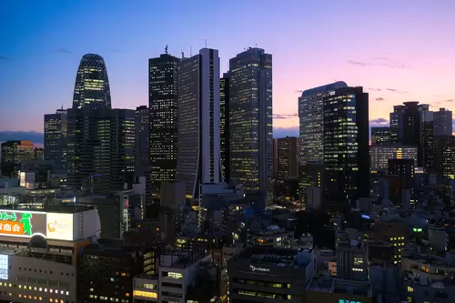 12 Must-Visit Night Spots in Tokyo: Yokocho, Bars, Drugstores, and Scenic Views to Keep You Entertained