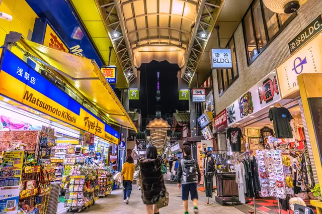 12 Must-Visit Night Spots in Tokyo: Yokocho, Bars, Drugstores, and Scenic Views to Keep You Entertained