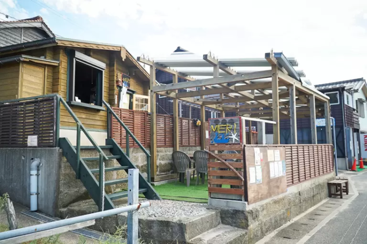 Adventure Through the Hidden Wonders of Takeno Coast with a Geo Canoe Tour !