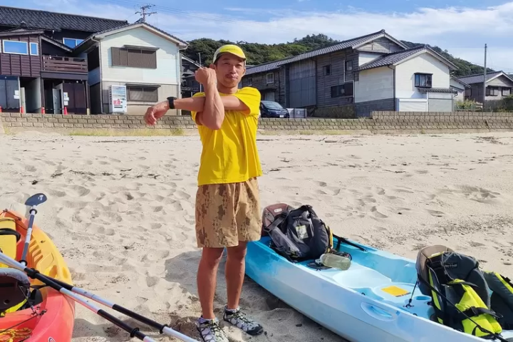Adventure Through the Hidden Wonders of Takeno Coast with a Geo Canoe Tour !