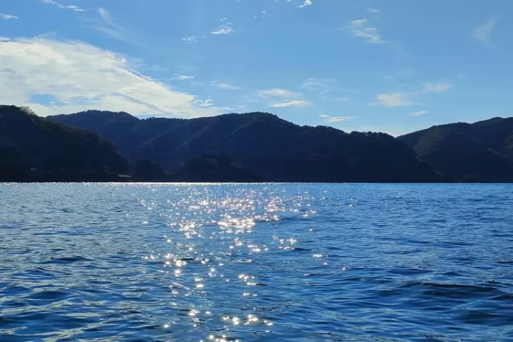 Adventure Through the Hidden Wonders of Takeno Coast with a Geo Canoe Tour !