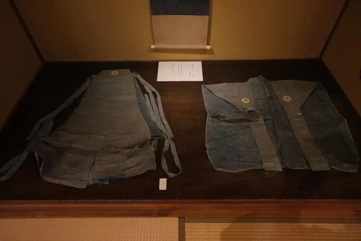 ▲▼新谷藩主加藤家的和服（由「德川時代的武士服飾」山科伯爵宅邸源豐院展覽提供） 