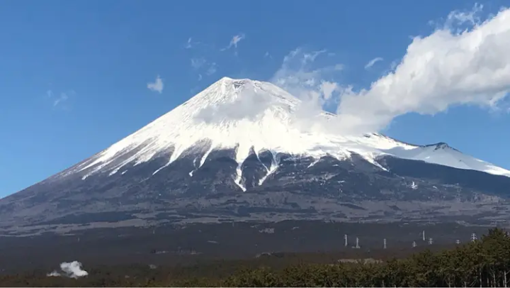出典：hinataスポット 