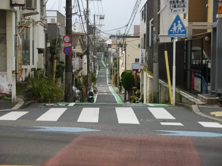 (The culvert continues at the lowest point.) 