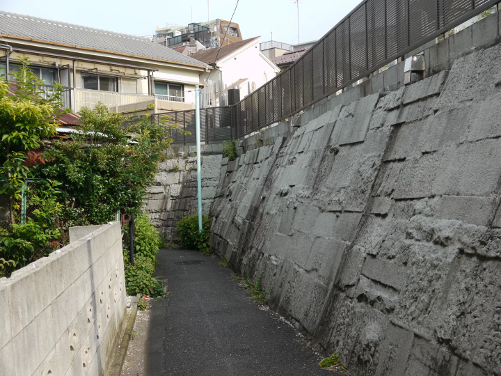 "Retro exploration of Nakano, Tokyo" - Nakano's culvert roads, part 3: Exploring the culverts in the Kamitakada area -