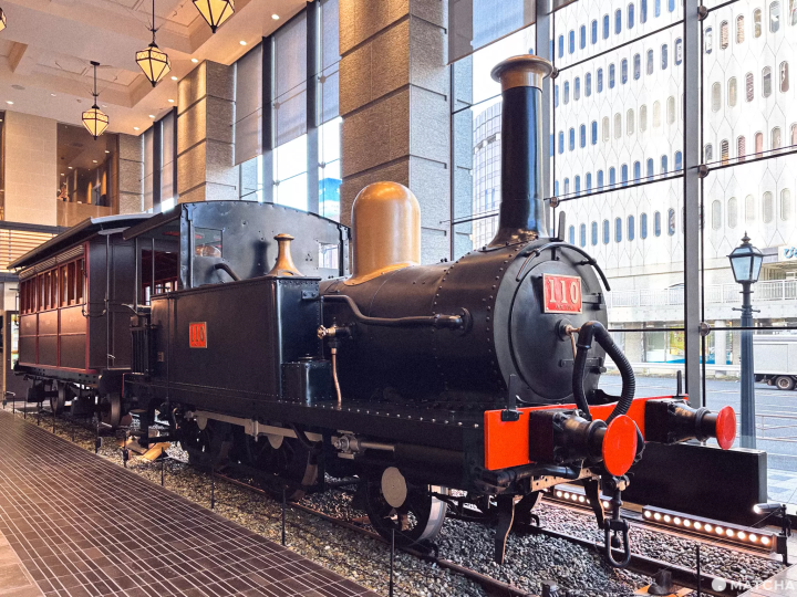 櫻木町CIAL ANNEX 展示橫濱鐵道歷史火車頭