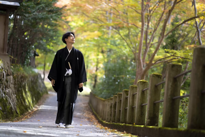 穿上婚紗和服，在保留歷史街景的飛彈高山拍婚紗照吧！
