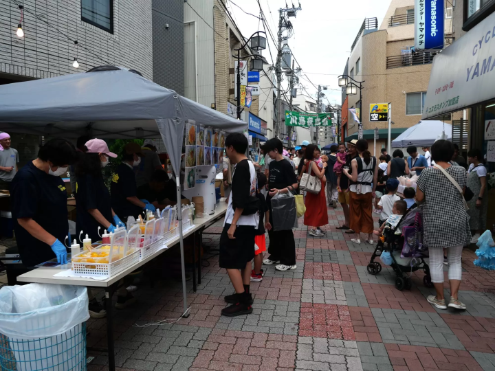 "Exploring Retro Tokyo" - Stroll through Nakano-Shinbashi's Kawashima Shopping Arcade, where the Showa era atmosphere still lingers -
