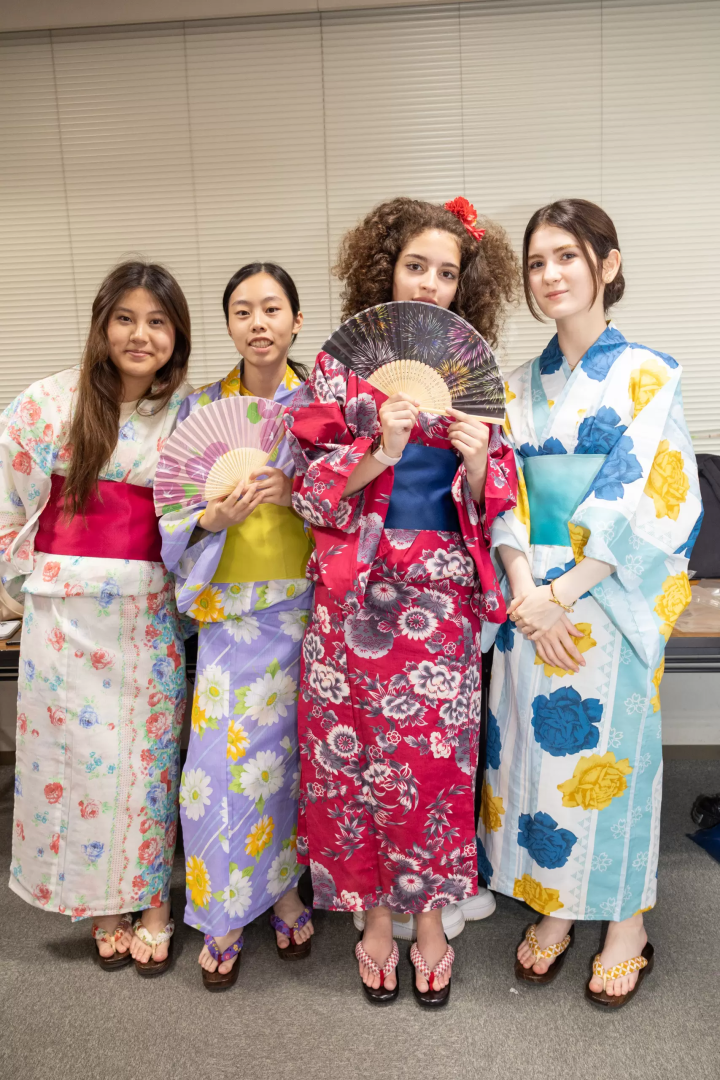 暑假期間我們會為您提供浴衣。 