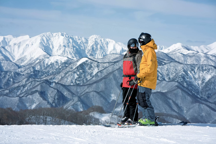 从东京站出发约2小时即可到达的7个滑雪场