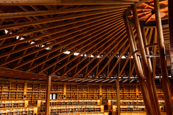 中嶋記念図書館