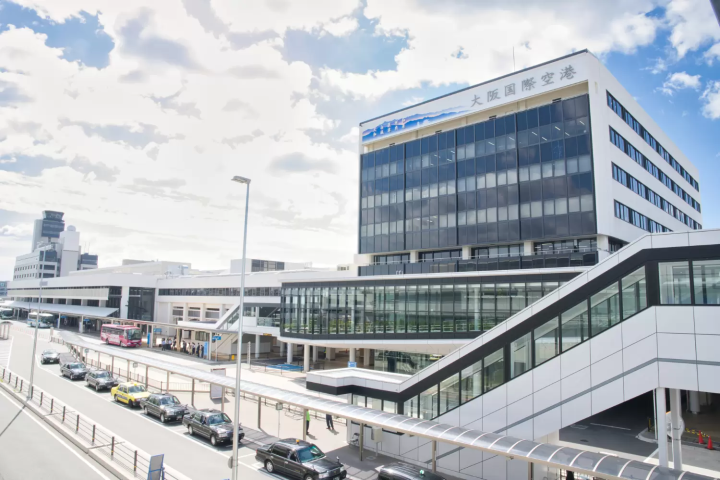 インテックス大阪 伊丹空港