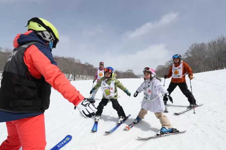 初心者＆ファミリーにおすすめ！東京から約2時間「たんばらスキーパーク」