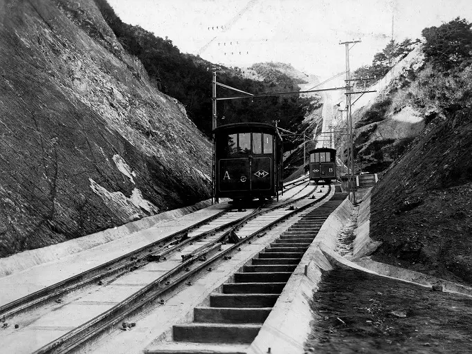 ▲ The first generation of the Maya Cable Picture courtesy of Kobe Future City Corporation 