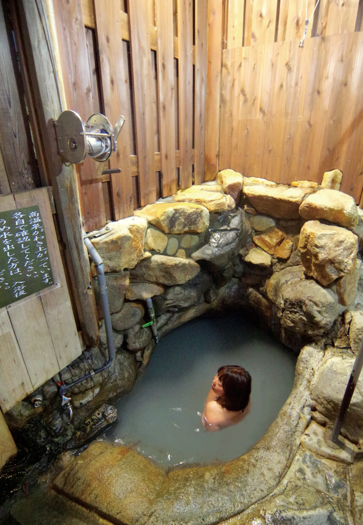 世界遺產溫泉！在熊野的秘密溫泉湯之峰溫泉壺湯體驗日本最古老的神聖溫泉