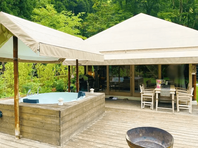 出典：hinataスポット 