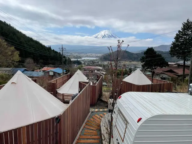 ที่มา: ฮินาตะสปอต 