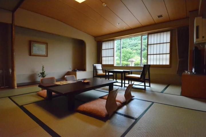 萩姫之湯榮樂館