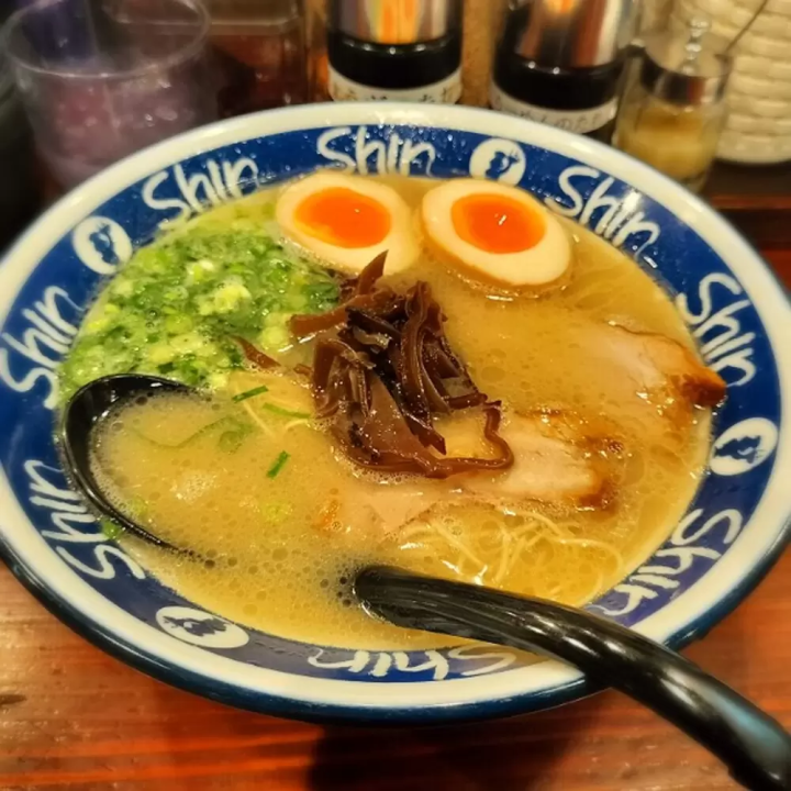 博多ラーメンshin‐shin博多デイトス店