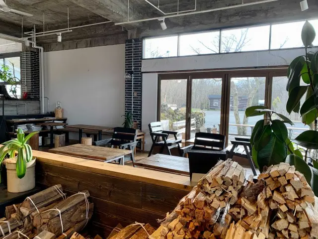 出典:hinataスポット