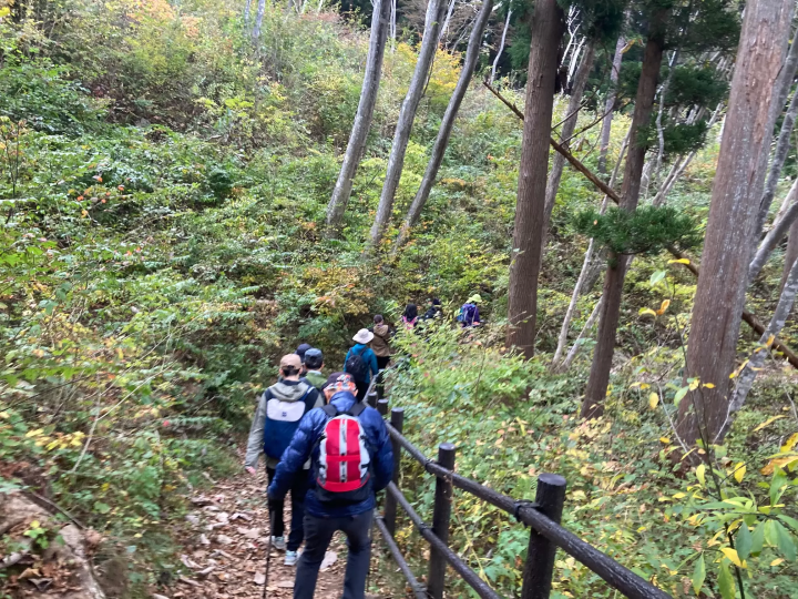 这个地方有山的气氛 