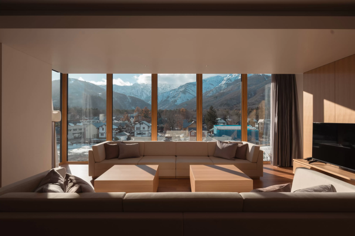 [Hakuba, Nagano] HOTEL LA VIGNE HAKUBA by Onko Chishin: A spectacular view of the Northern Alps