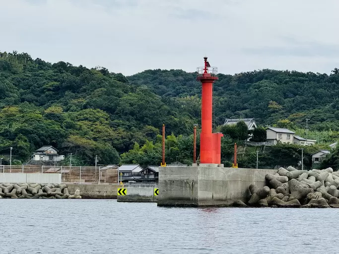 從船上眺望的島嶼 