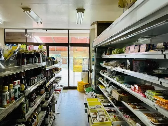 在當地的商店裡,發現了很多很棒的商品! 