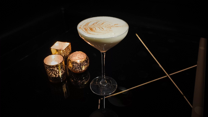 新橋の隠れ家シーシャバー”遊煙地”