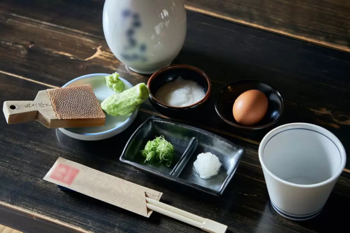 What is "Izushi Sara Soba," a specialty of the castle town of Izushi?