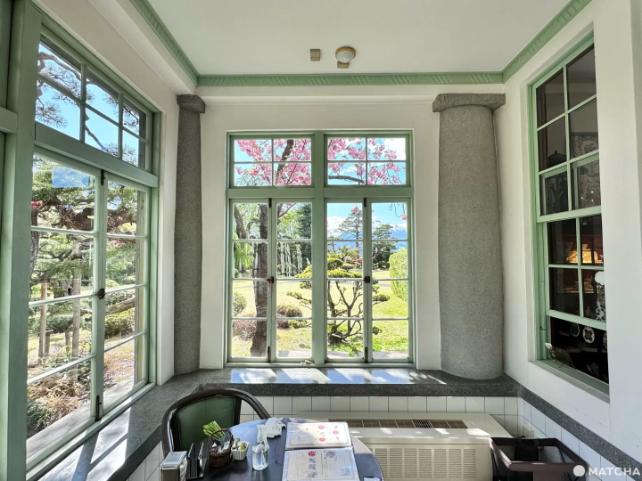 Taisho Roman Tea Room