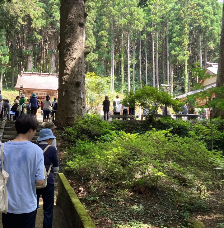 参加岩手宫古市黑森神社年祭和地质公园亮点的徒步活动