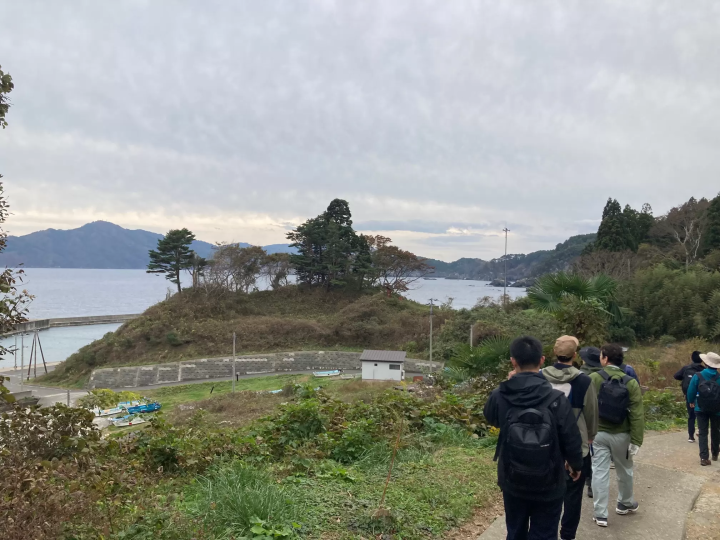 我能感觉到人们的活动 