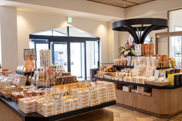 [90 minutes by car from Tokyo!] Enjoy the gourmet food of the Minami Boso area of Chiba at Boso Station Tomiura!