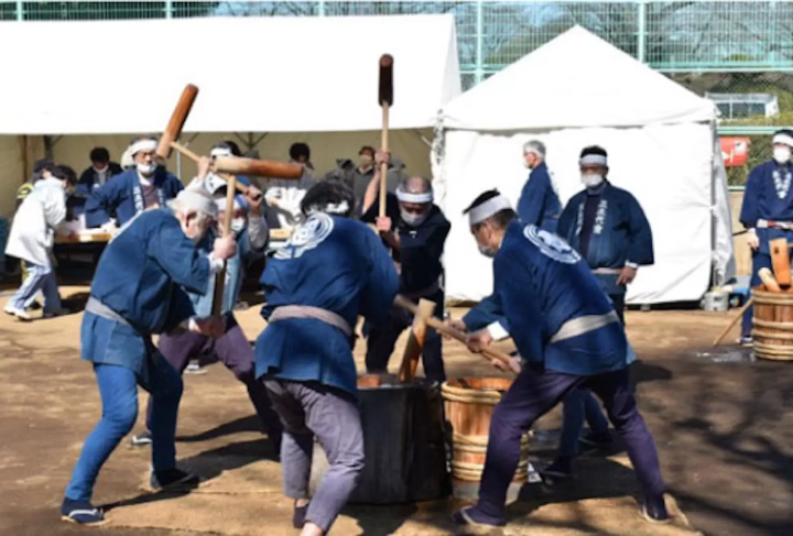 せたがや梅まつり　餅つき