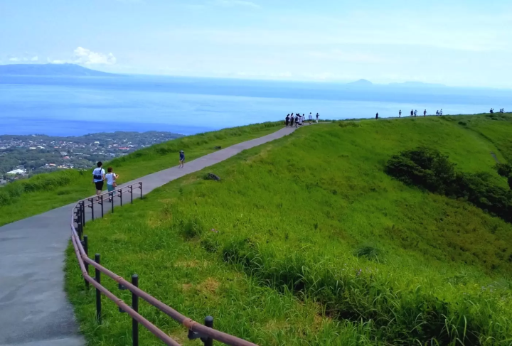 【靜岡】伊豆景點推薦,外型有如抹茶布丁的大室山,動畫電影「你的名字」場景參考原型