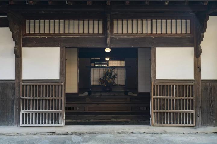 "บ้านซูเอมิตสึ" ในจังหวัดเอฮิเมะคืออะไร? สำรวจสถาปัตยกรรมยุคเอโดะที่เต็มไปด้วยไอเดีย!