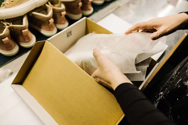 【來日本一定要買這個！ ] 3款深受訪日遊客歡迎的SPINGLE運動鞋！