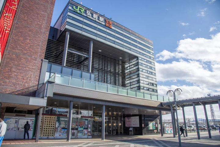 青森 弘前城雪燈籠祭 交通方式