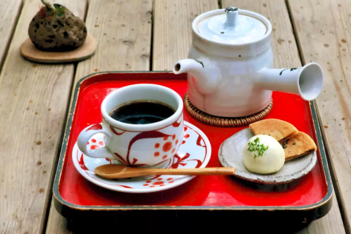 Coffee and Moss Bun Set 