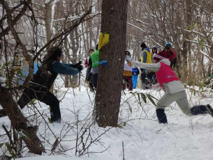 雪中かくれんぼ大会