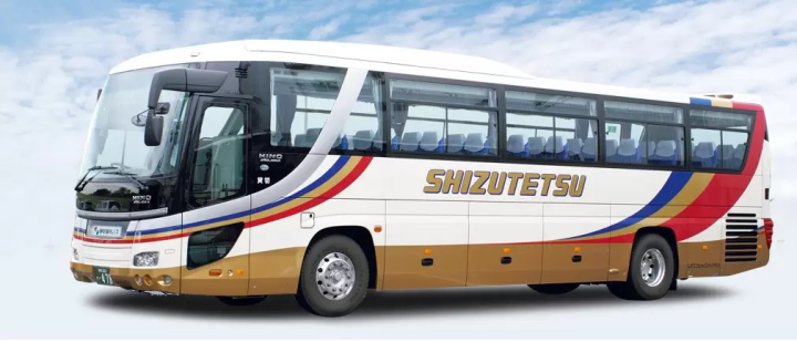 It was very comfortable as we were taken to all the locations on a spacious Shizutetsu sightseeing bus. 