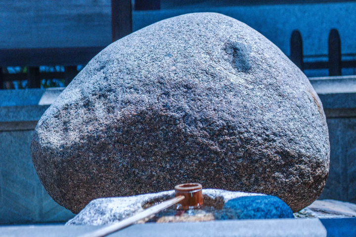 [Dogo Onsen] If you know the history, will it open the way?! Walk around the town while listening to the story with an audio guide