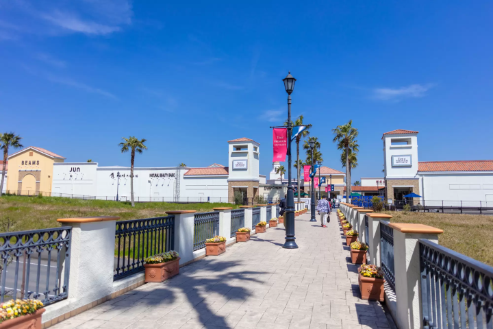 Tosu Premium Outlets