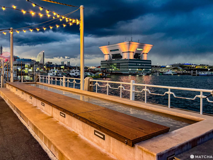 橫濱山下公園內餐廳THE WHARF HOUSE足湯