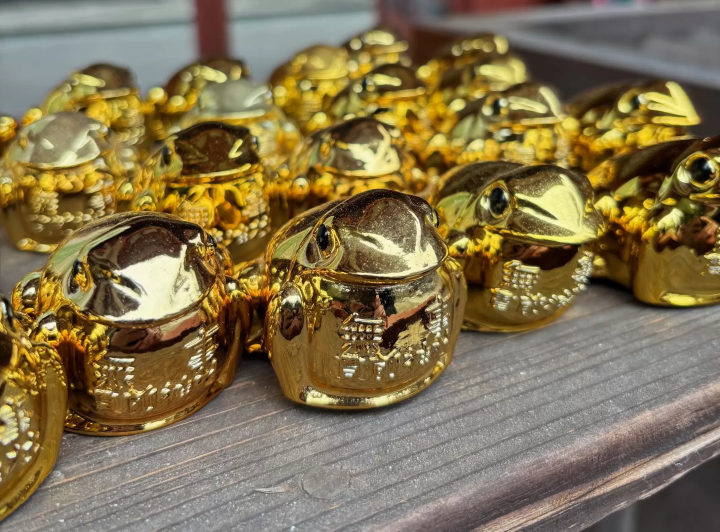 [เมืองโทมิโอกะ จังหวัดกุนมะ] ภาพอันหาชมได้ยากแม้แต่ในญี่ปุ่น! ลงบันไดไปศาลเจ้า “ศาลเจ้าอิจิโนะมิยะ นูกิซากิ”